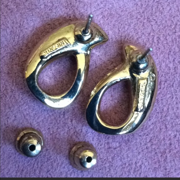 Vintage Trifari earrings - Picture 3 of 4
